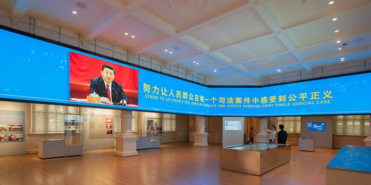 How to choose the right LED display for stage advertising events