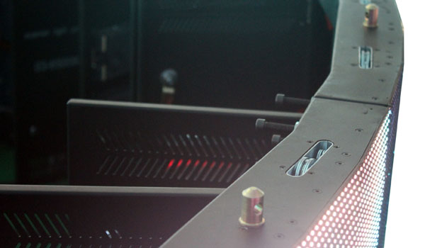 Arc, Curve LED Display Ekran Sistemleri ış Bükey