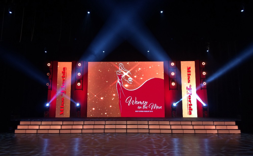 HD Indoor LED screen P3.91 rental video wall LED display