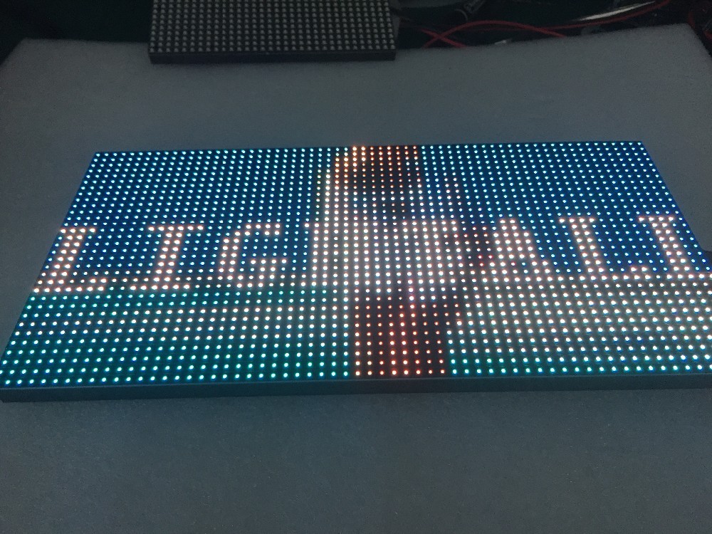 320x160mm 32x16 dots 1/4 Scanning SMD3535 Outdoor RGB P10 LED Display Module