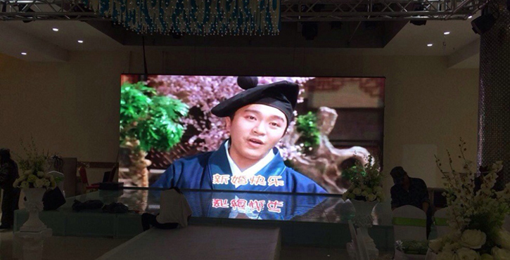 The advantages of COB package LED display wall are great