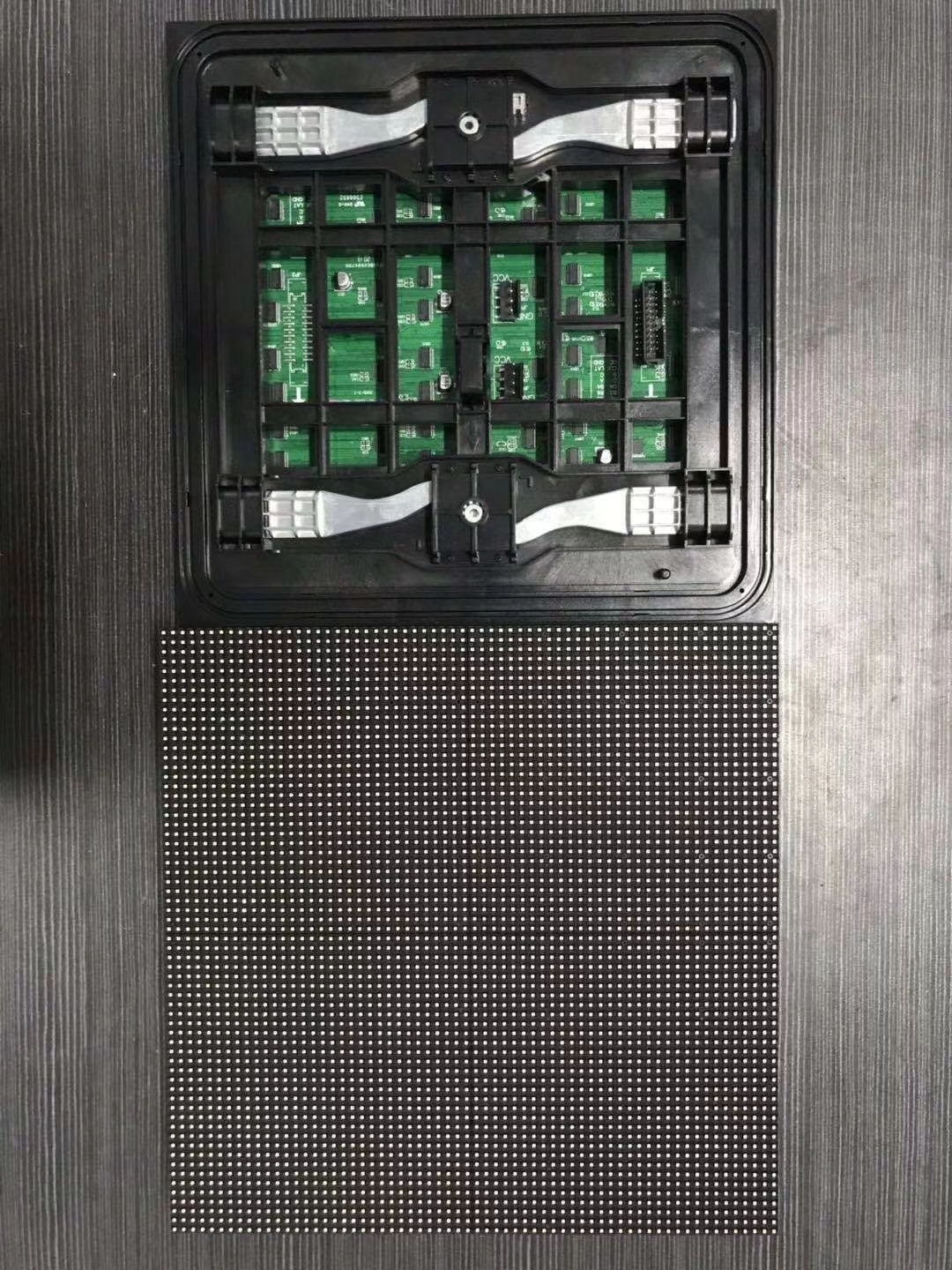 We developed front service P3.91 P4.81 outdoor led video wall panels