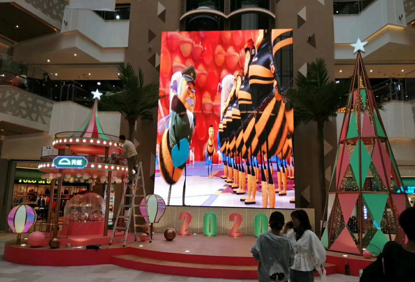 P15.625 outdoor mesh video wall