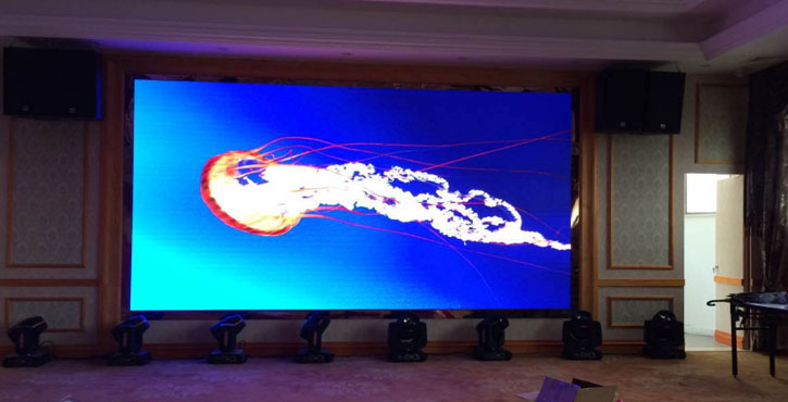 Comparative analysis of 360 degree full color LED panel and ordinary LED wall