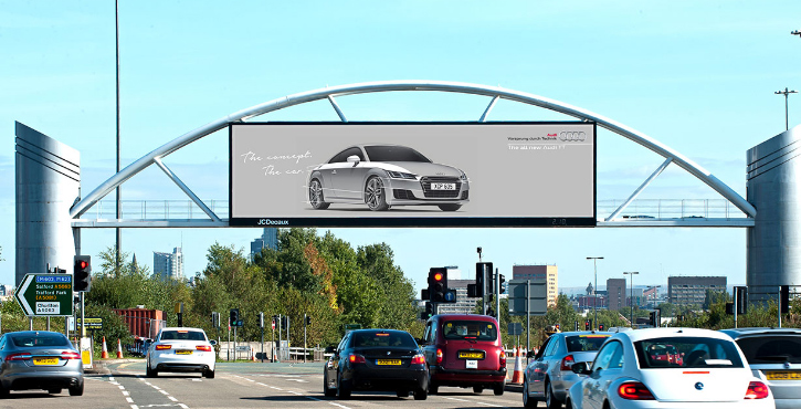 LED display screen luminescent material features